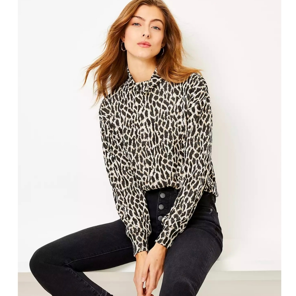 Loft Animal Print Mock Neck Long Sleeves Top